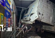 Foto: Cabezal impacta en negocio en carretera Boaco-Managua/TN8