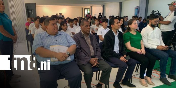Foto: UNA reúne estudiantes en foro de biología ambiental/TN8