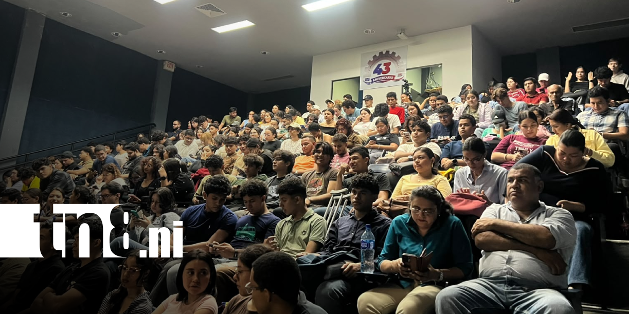 Foto: UNI y su innovación con los estudiantes / TN8