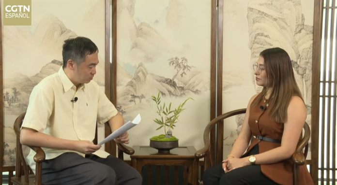 Foto: Entrevista a Alejandra Palacios por el medio CGTN en Español en China