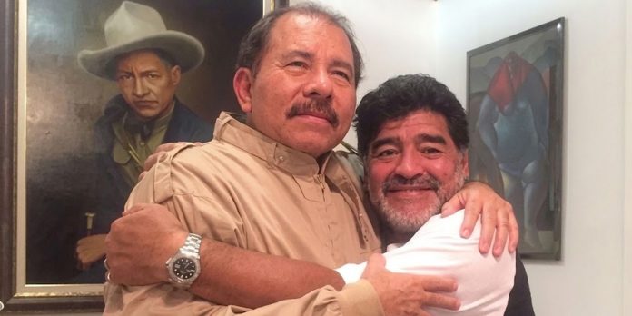 Foto: Maradona y el Comandante Daniel Ortega Foto: Maradona y el Comandante Daniel Ortega