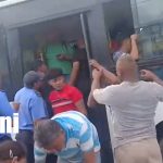 Pasajeros frustran robo de celular y retienen a presuntos delincuentes en la ruta 266 Foto: Pasajeros se ponen las pilas y evitan robo en la ruta 266 /TN8