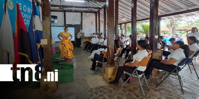 Foto: Conmemoración del Día del Estudiante en Ometepe / TN8