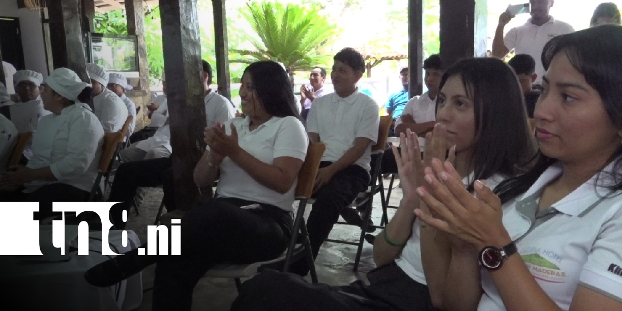 Foto: Conmemoración del Día del Estudiante en Ometepe / TN8
