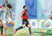 Foto: Decisión del VAR en el juego de Argentina vs Egipto