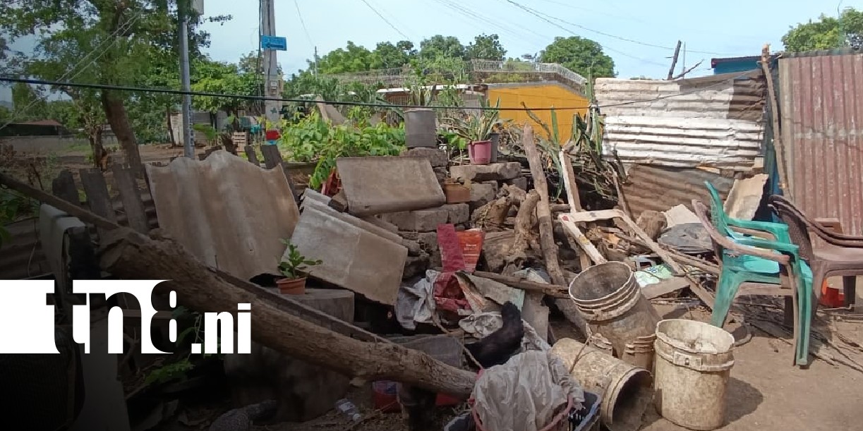 Foto: Fuertes vientos destruyen vivienda en Mateare / TN8