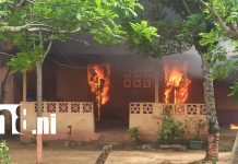 “No pude sacar nada”: incendio convierte en cenizas el hogar de una abuelita en Nindirí Foto: Voraz incendio deja sin hogar a una abuela en Nindirí /TN8