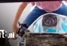 Irresponsabilidad en video: Niño conduce una caponera con pasajeros en Batahola Sur Foto: Menor al volante de una caponera en Managua / TN8