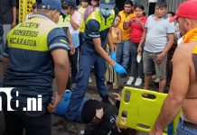 Con grave lesión en la rodilla tras accidente en sector de Las Colinas, Managua Foto: Fuerte accidente de tránsito en zona de Las Colinas, Managua / TN8