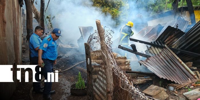 Foto: Incendio en vivienda de Batahola Sur, Managua / TN8