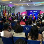 Jóvenes artistas fortalecen la identidad cultural de Nicaragua a través del arte Foto: Reconocimiento a artistas de Nicaragua en el marco del Día de la Alegría / TN8
