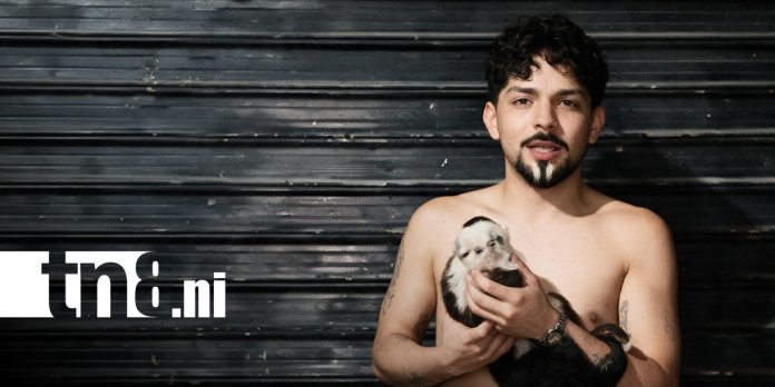 Foto: Maltrato a un mono por parte de un tiktoker de Sébaco