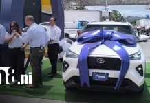 Foto: Mujer de Estelí gana un Toyota Yaris Cross con Gasolinera UNO / TN8