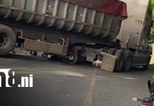 Milagro sobre el asfalto: Sobrevive tras quedar bajo una góndola en San Rafael del Sur Foto: Aparatoso accidente con góndola en San Rafael del Sur / TN8