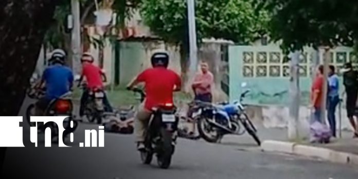 Foto: Accidente entre motos en Linda Vista, Managua / TN8 Foto: Accidente entre motos en Linda Vista, Managua / TN8