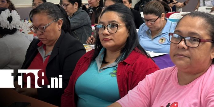 Foto: Docentes de Educación Especial fortalecen herramientas sobre sexualidad integral/Tn8