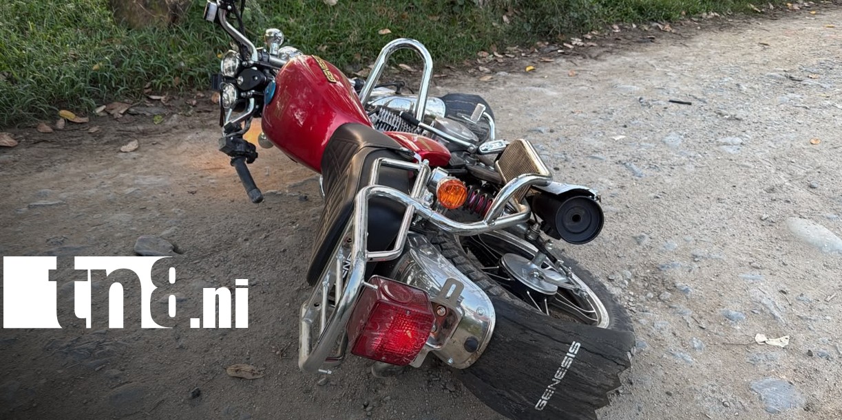 Foto: Motociclista resulta lesionado tras derrapar en carretera de Jalapa/TN8