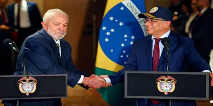 Foto: Petro se despide de Lula antes del cambio de mando en Colombia/Cortesía