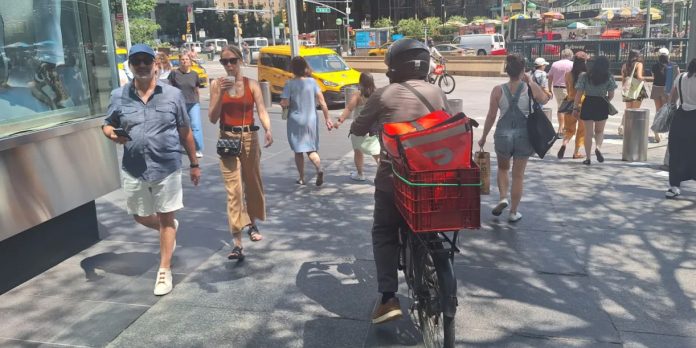 Foto: Aceras de Nueva York en disputa por bicicletas eléctricas/Cortesía
