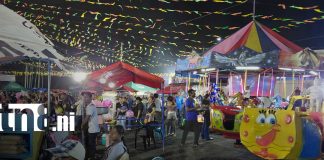 Foto: Cientos de familias disfrutan la tradicional fiesta del Palo Lucio en Managua/TN8