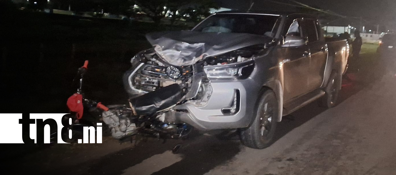 Foto: Tragedia en Matagalpa: camioneta embiste motocicleta y deja dos jóvenes fallecidos/TN8