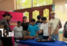 El Centro Tecnológico Simón Bolivar rinde homenaje a Tomas Borge Foto: Estudiantes de los Centros Tecnológicos rinden homenaje al Comandante Tomás Borge/TN8
