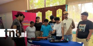 Foto: Estudiantes de los Centros Tecnológicos rinden homenaje al Comandante Tomás Borge/TN8