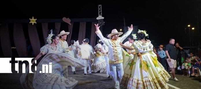 1 Foto: Granada celebra su Noche Tradicional en vísperas de la Asunción de la Virgen María/TN8