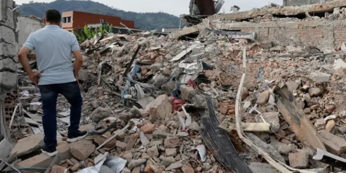 Foto: Terremoto de 7.4 deja destrucción y cientos de muertos en Colombia/Cortesía Foto: Terremoto de 7.4 deja destrucción y cientos de muertos en Colombia/Cortesía
