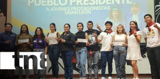 Foto:Universitarios reciben beca “Pueblo Presidente” para fortalecer su formación académic/Tn8