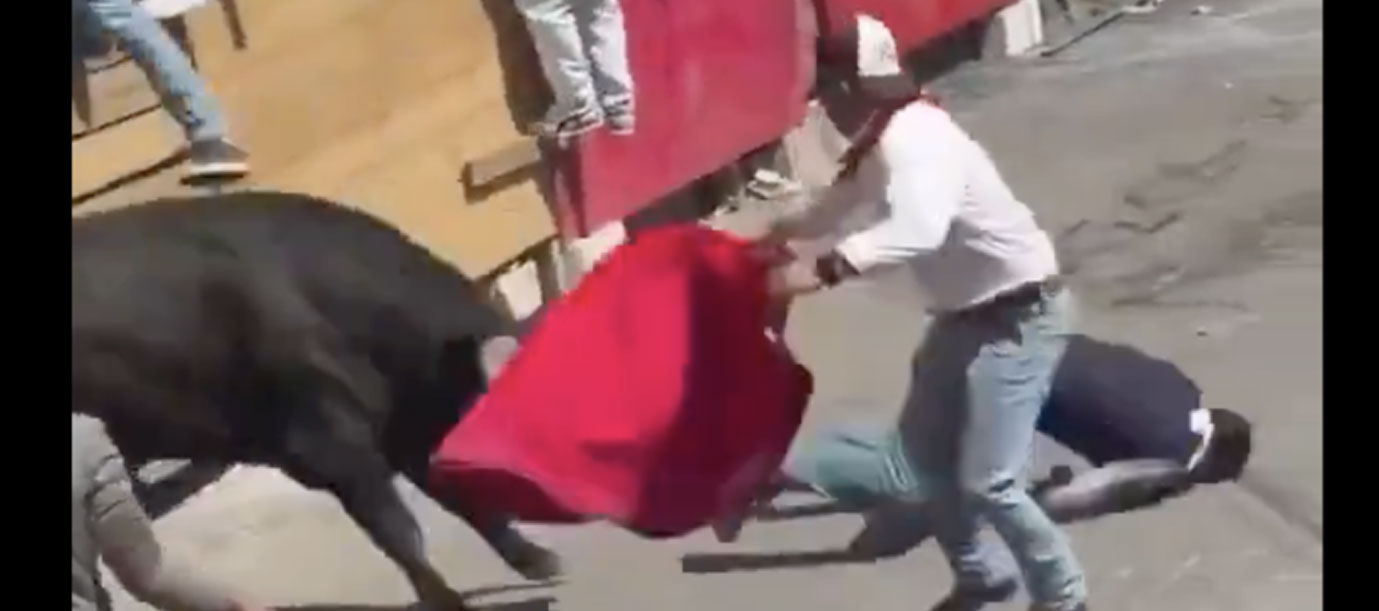 Foto: Un muerto y nueve heridos deja la Huamantlada 2026 en México/Cortesía