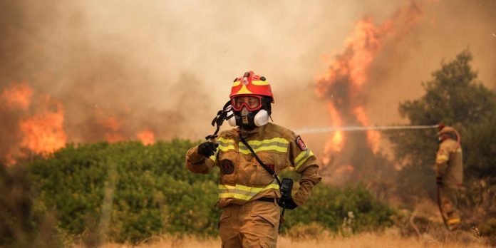Foto: Grecia arde bajo una ola de calor extrema: temperaturas llegan a 41,5 °C/Cortesía Foto: Grecia arde bajo una ola de calor extrema: temperaturas llegan a 41,5 °C/Cortesía