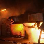 Foto: Voraz incendio consume tres tramos en el Mercado Oriental/TN8
