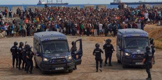 Foto: Tensión en Ceuta: migrantes emboscan a patrulla militar y dejan cuatro heridos/Cortesía