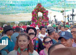 Foto: Minguito desborda la fe en Managua/TN8