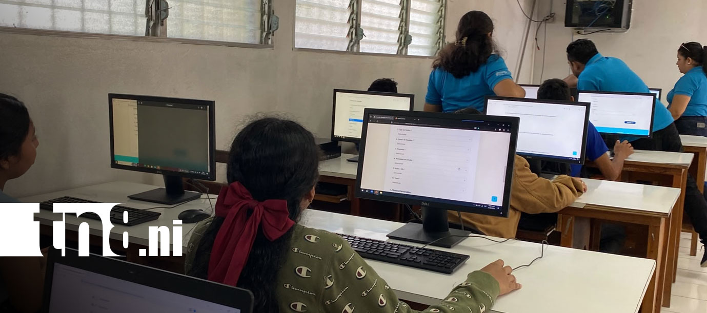 Foto: Estudiantes proponen cambios para la educación/TN8
