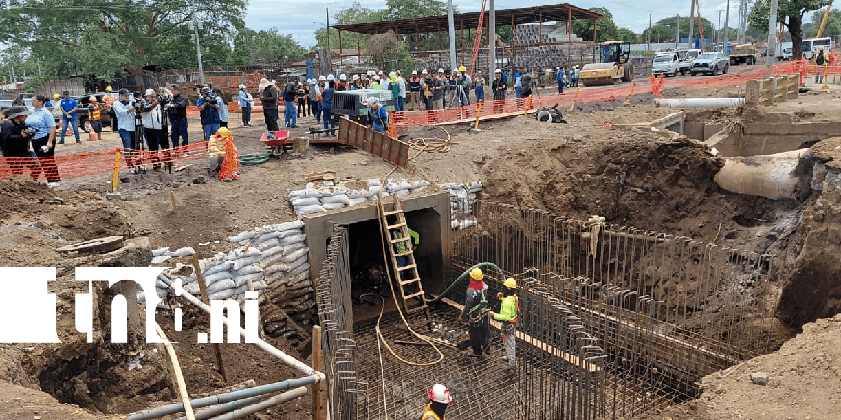 Foto: Obras de drenaje de la Pista Héroes de la Insurrección, en Managua, alcanzan el 72 % /TN8