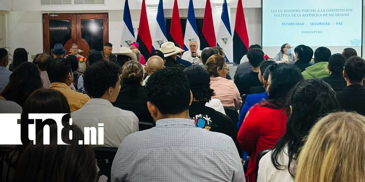 Foto: MIPYMES y emprendedores respaldan propuesta de reformas parciales a la Constitución / TN8