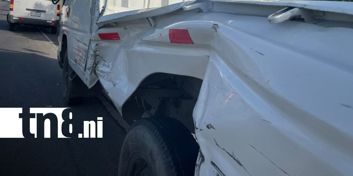 Foto: Accidente entre dos camiones deja un conductor lesionado en la carretera Masaya – Granada/TN8