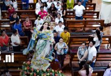Fieles de Masaya celebran la tradicional subida de la Virgen de la Asunción Foto: Fieles de Masaya celebran la tradicional subida de la Virgen de la Asunción/TN8