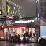 Turista australiano es apuñalado dentro de un McDonald’s en Nueva York Foto: Apuñalan a turista dentro de un McDonald’s de Nueva York/Cortesía
