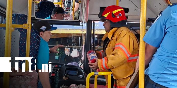 Foto: Bomberos inspeccionan el mercado Israel Lewites para prevenir incendios/TN8