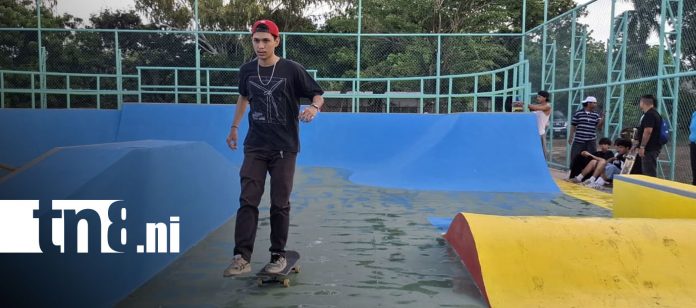 Foto: Granada estrena nueva cancha de skateboarding para fortalecer el deporte juvenil/TN8