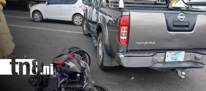 Foto: Dos motociclistas lesionados tras accidente en Managua/TN8 Foto: Dos motociclistas lesionados tras accidente en Managua/TN8