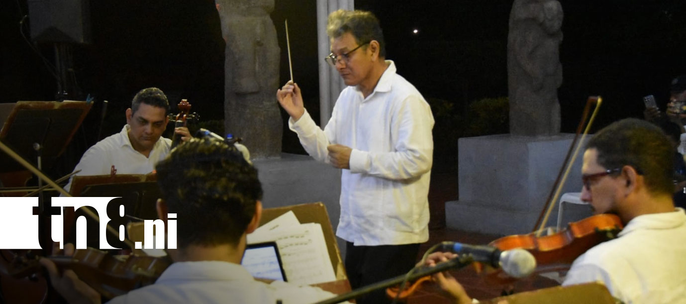 Foto: Concierto de la Orquesta Nacional deleita a familias en Granada/TN8
