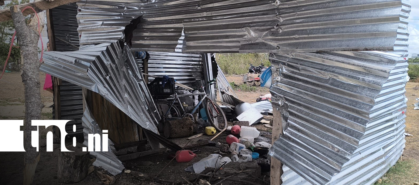 Foto: Taxi impacta vivienda y deja hombre herido en Estelí/TN8