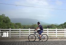 ¡Adrenalina en Ometepe! Ciclistas desafían el Volcán Madera en gran rally Foto: Ciclismo entre los paisajes de Ometepe/TN8