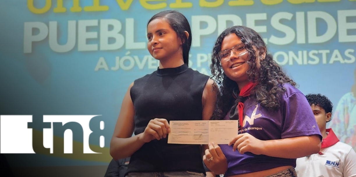 Foto:Universitarios reciben beca “Pueblo Presidente” para fortalecer su formación académic/Tn8