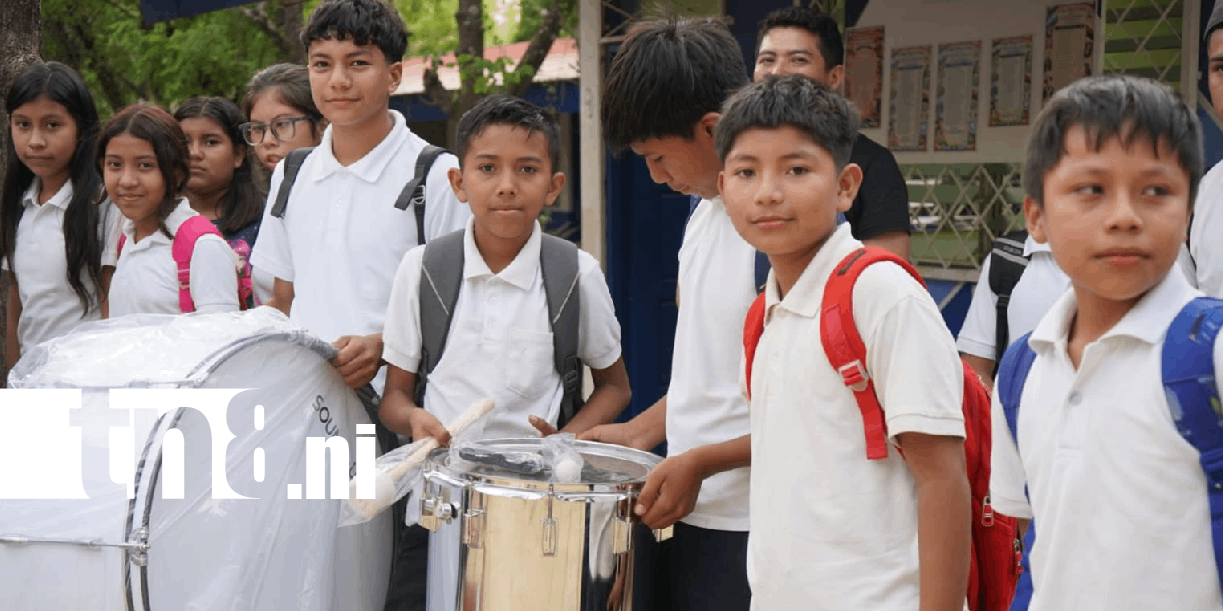 Foto: Cumplen el sueño de estudiantes de Somoto con nueva banda escolar /TN8