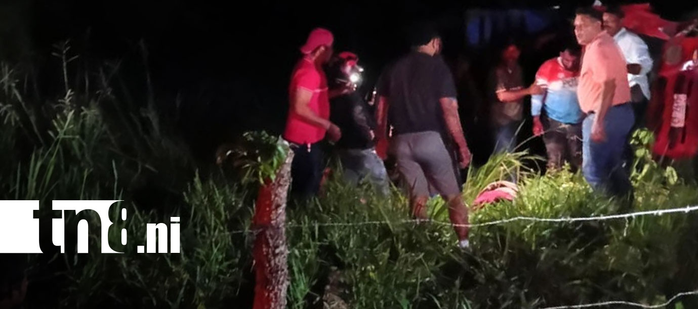 Foto: Camioneta se sale de la vía y deja cinco lesionados en Chontales/TN8